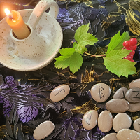 Ворожіння на рунах - великий детальний розклад